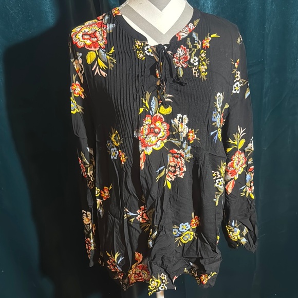 Old Navy Tops - Floral Black Old Navy Blouse Size XL